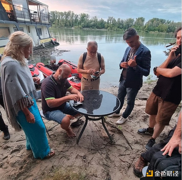 比特币巨鲸凶猛囤货，这次的市场暗流你看懂了吗？